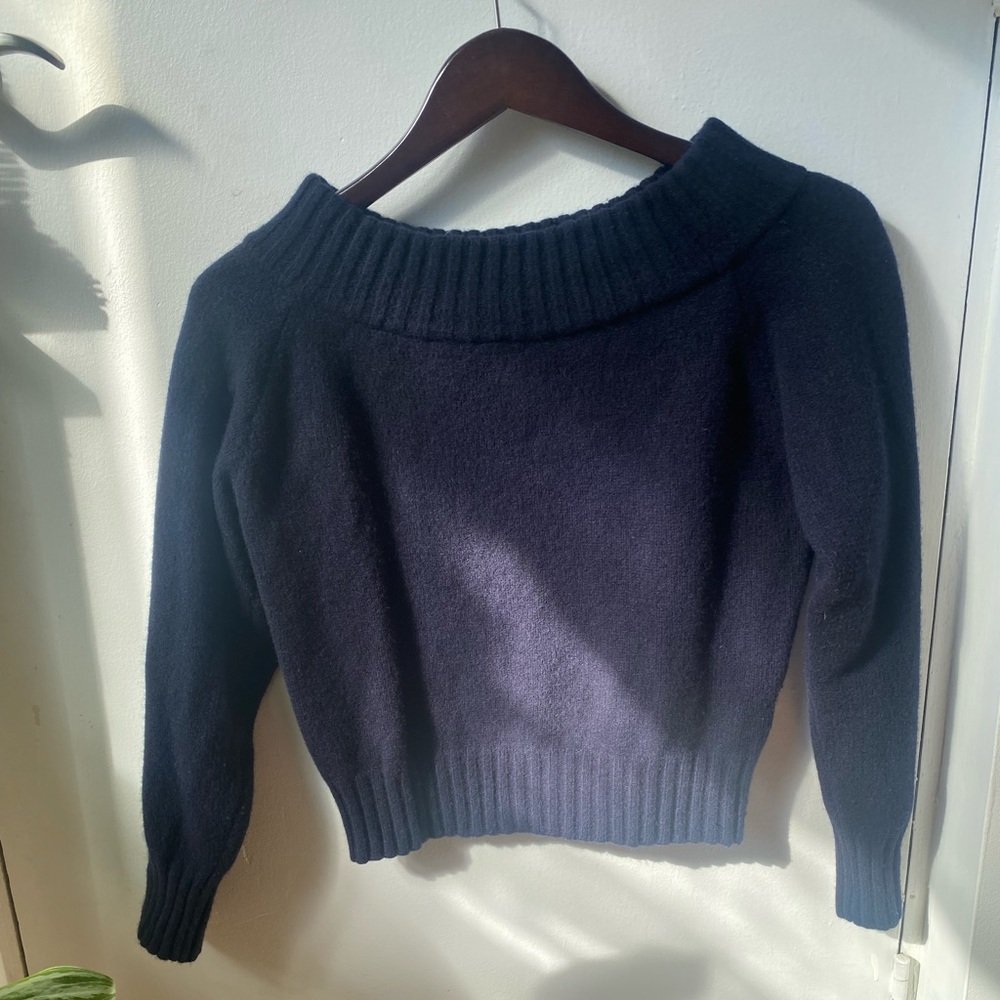 Brandy Melville sweater